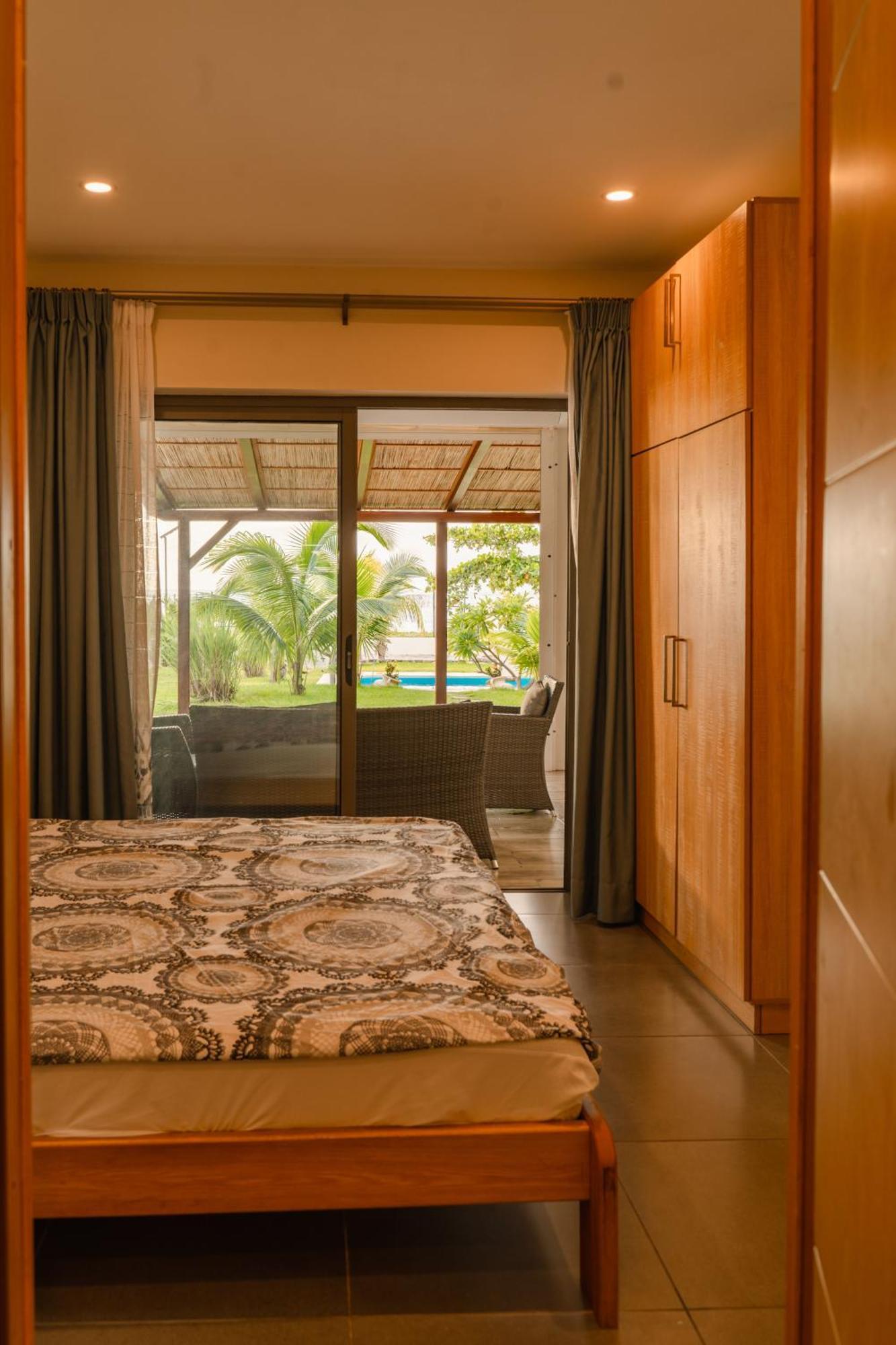 Stella Marris Beachfront Villa Pointe aux Sable Eksteriør billede